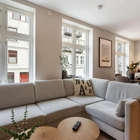 Newly Renovated In A Unique And Historic Neighborhood Апартаменты *